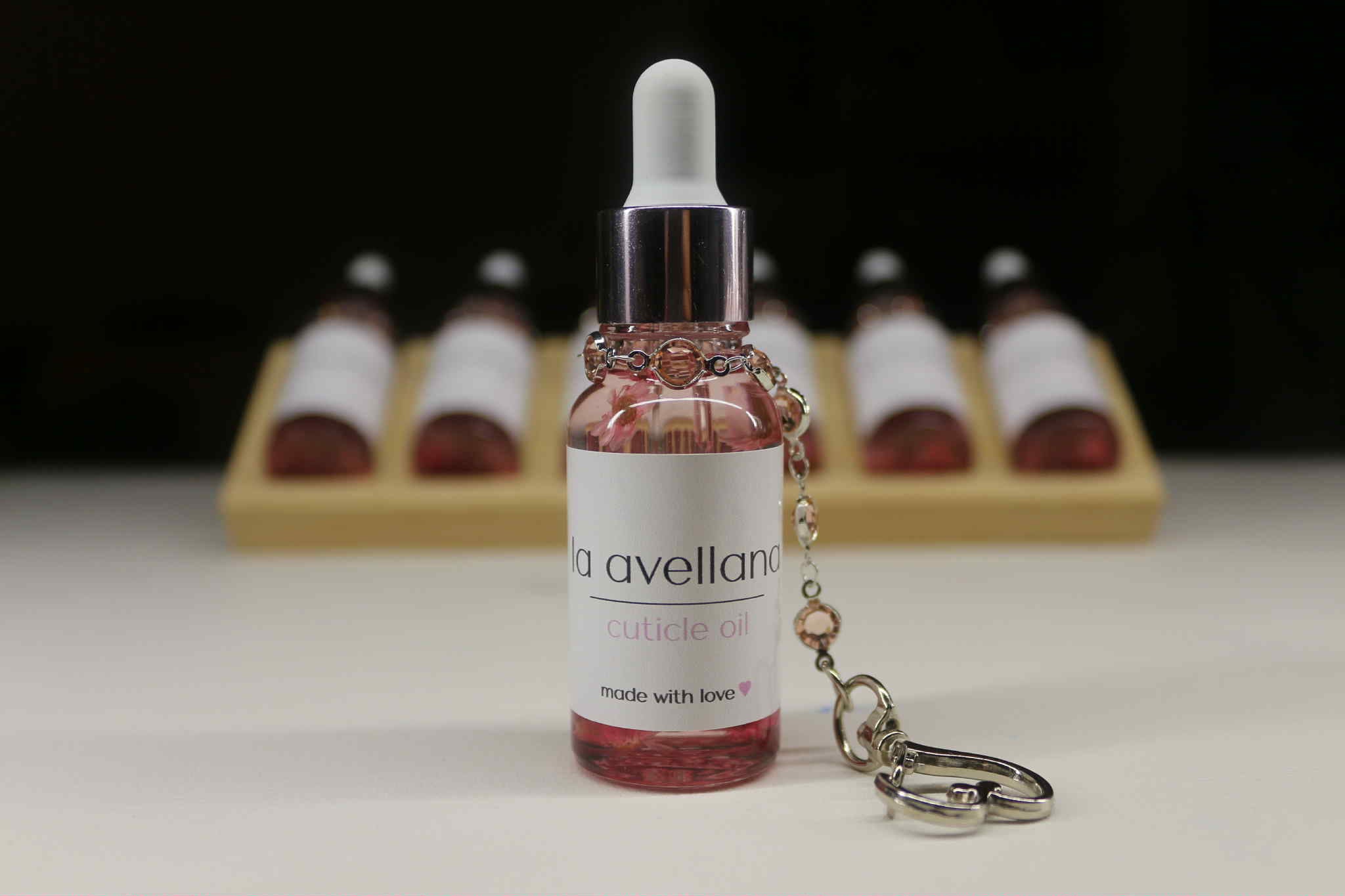 La Avellana Cuticle | Long Lasting Nails