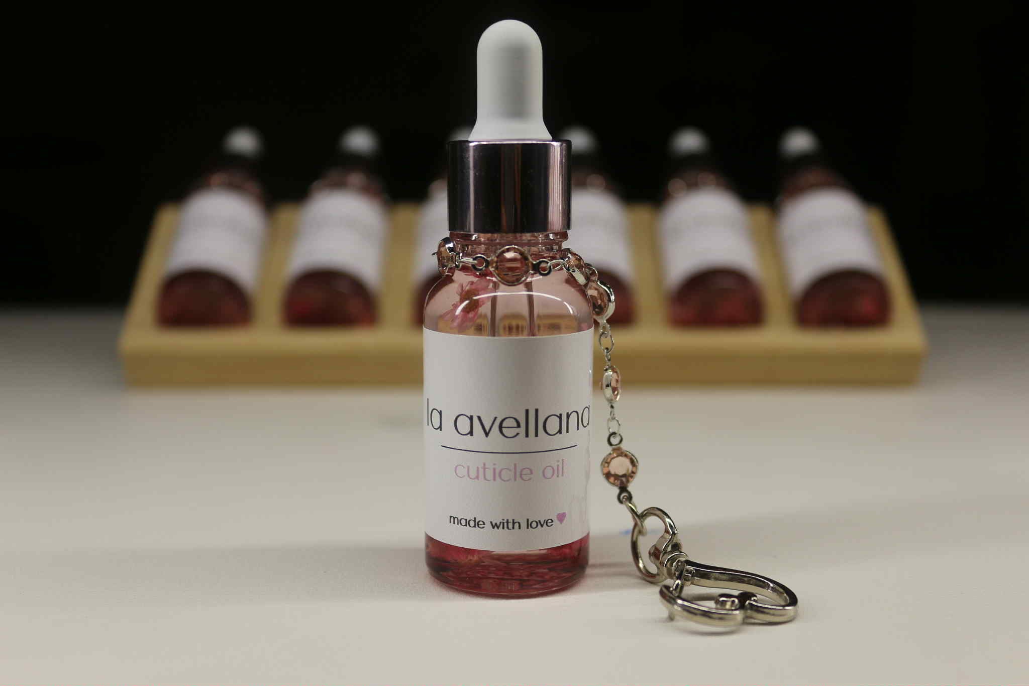 La Avellana Cuticle | Long Lasting Nails