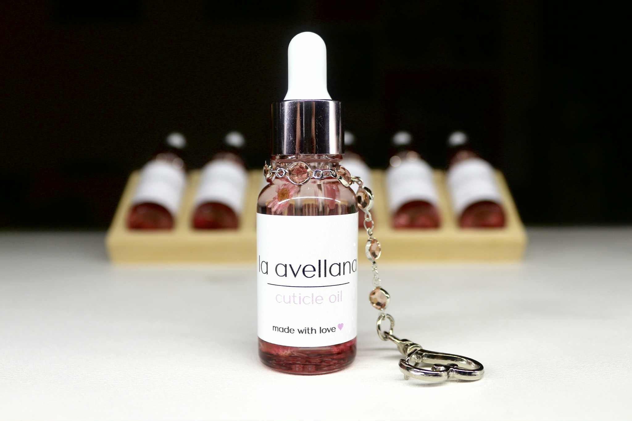 La Avellana Cuticle | Long Lasting Nails