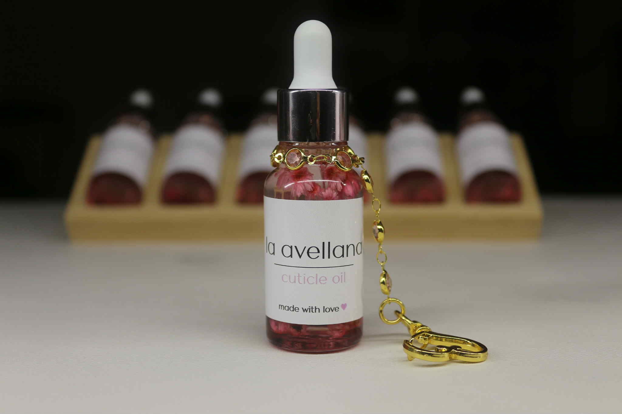 La Avellana Cuticle | Long Lasting Nails