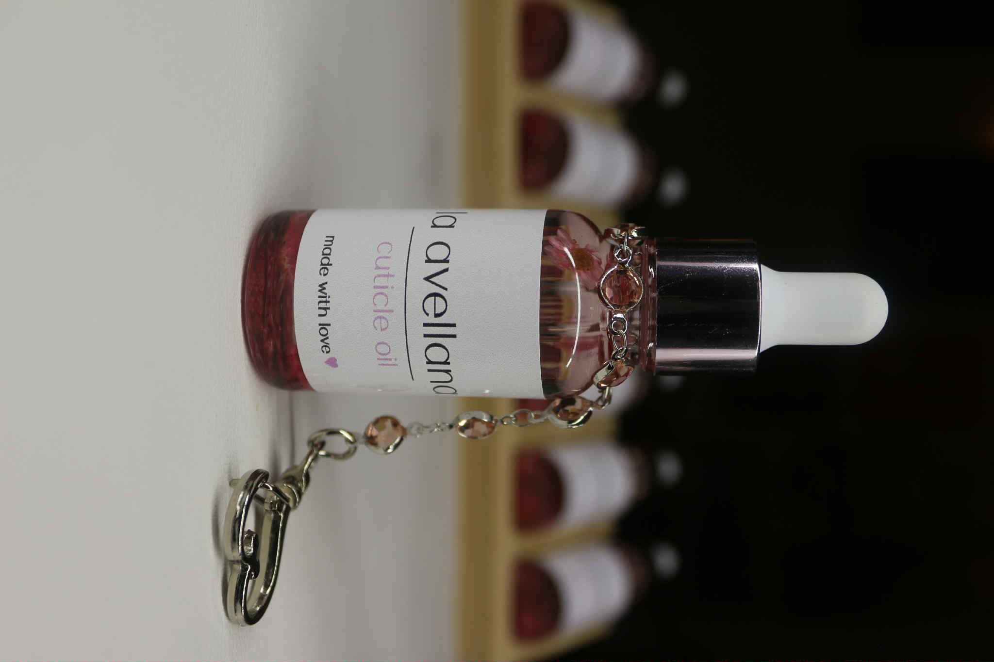 La Avellana Cuticle | Long Lasting Nails
